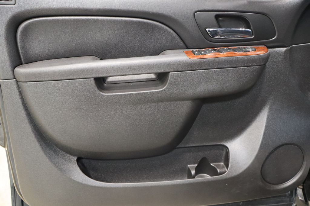 CHEVROLET AVALANCHE 2013 CHEVROLET AVALANCHE 3GNMCEE05DG175108