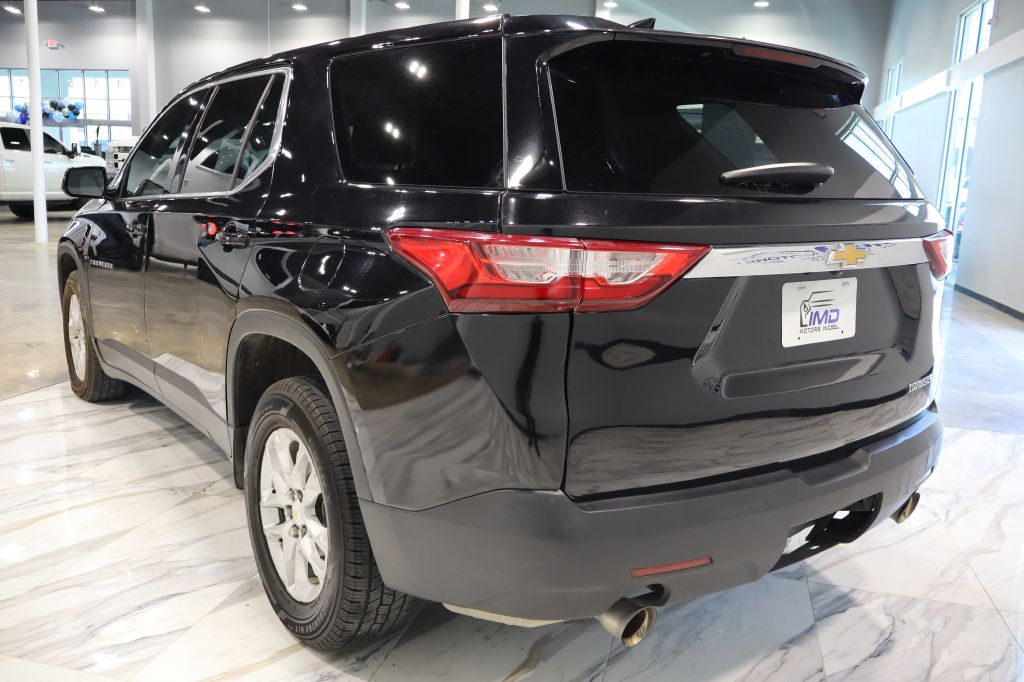 Photo 8 of this CHEVROLET TRAVERSE