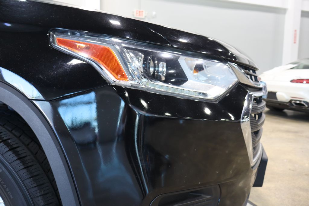 Photo 11 of this CHEVROLET TRAVERSE