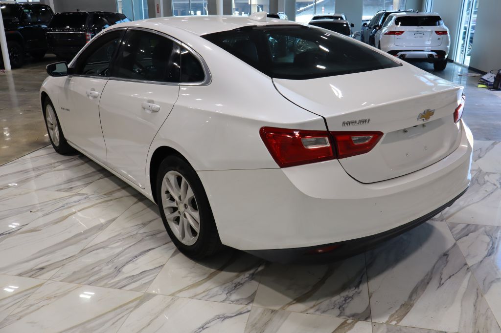Photo 7 of this CHEVROLET MALIBU