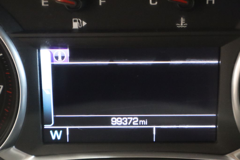 Photo 17 of this CHEVROLET MALIBU