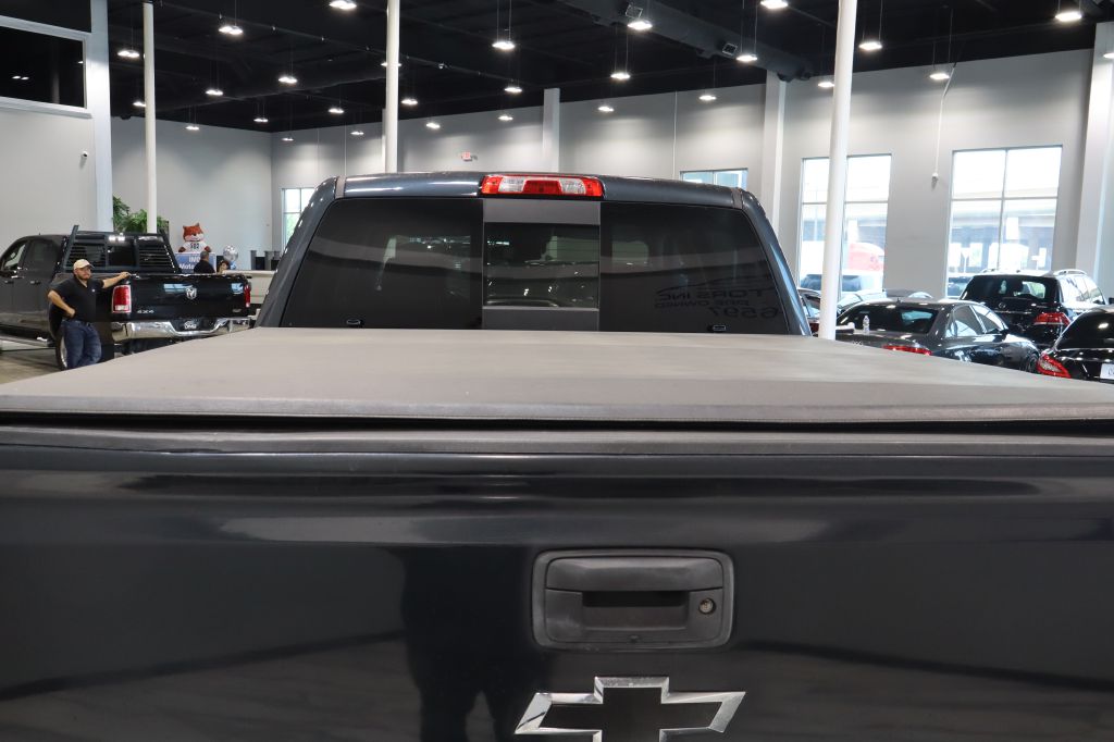 Photo 17 of this CHEVROLET SILVERADO 1500
