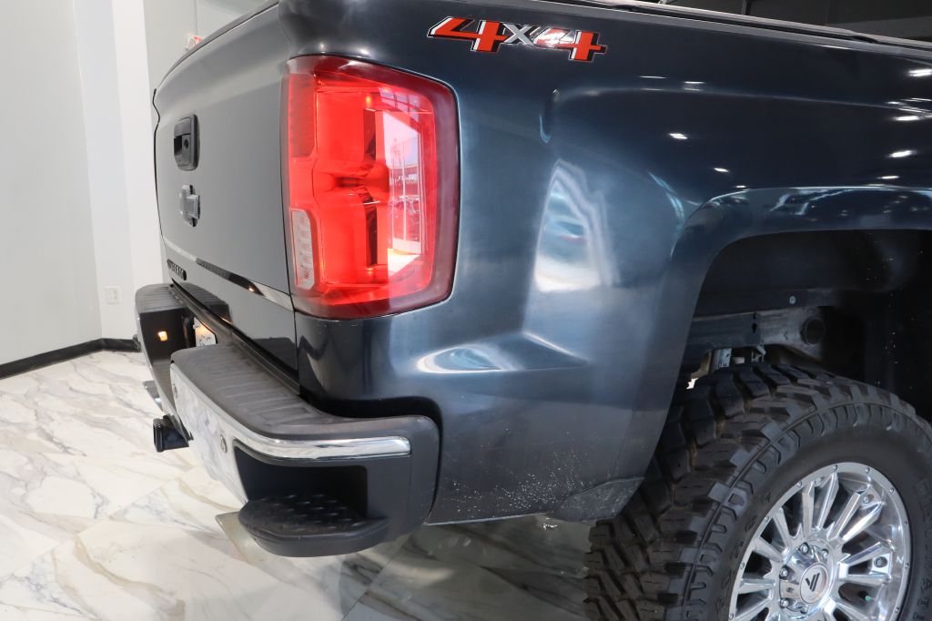 Photo 18 of this CHEVROLET SILVERADO 1500