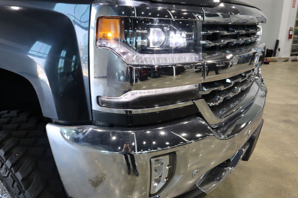 Photo 23 of this CHEVROLET SILVERADO 1500