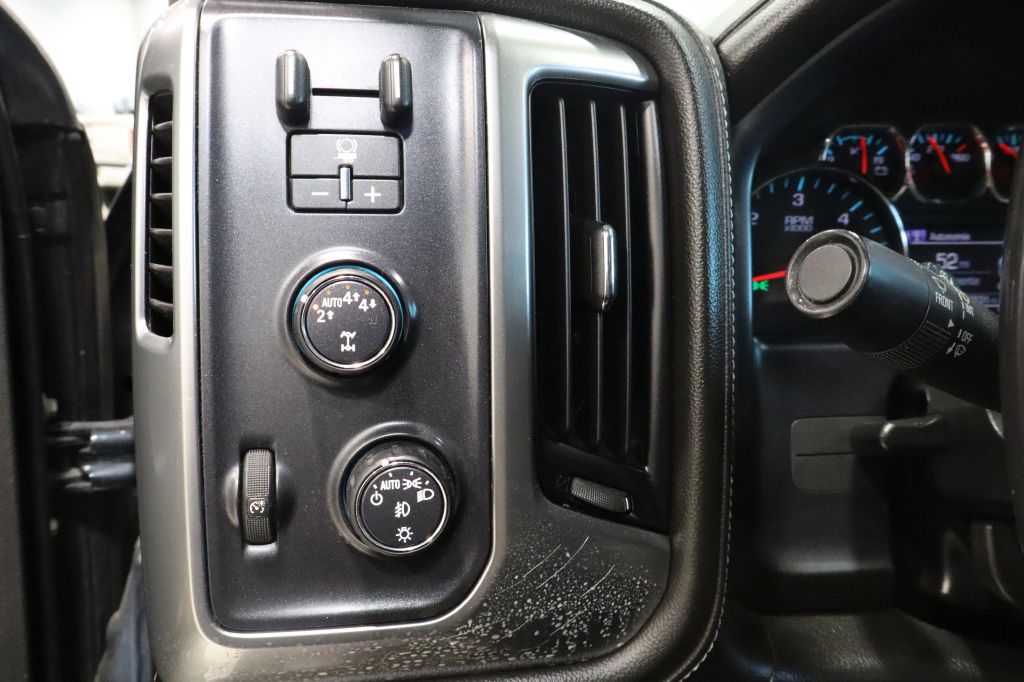 Photo 27 of this CHEVROLET SILVERADO 1500