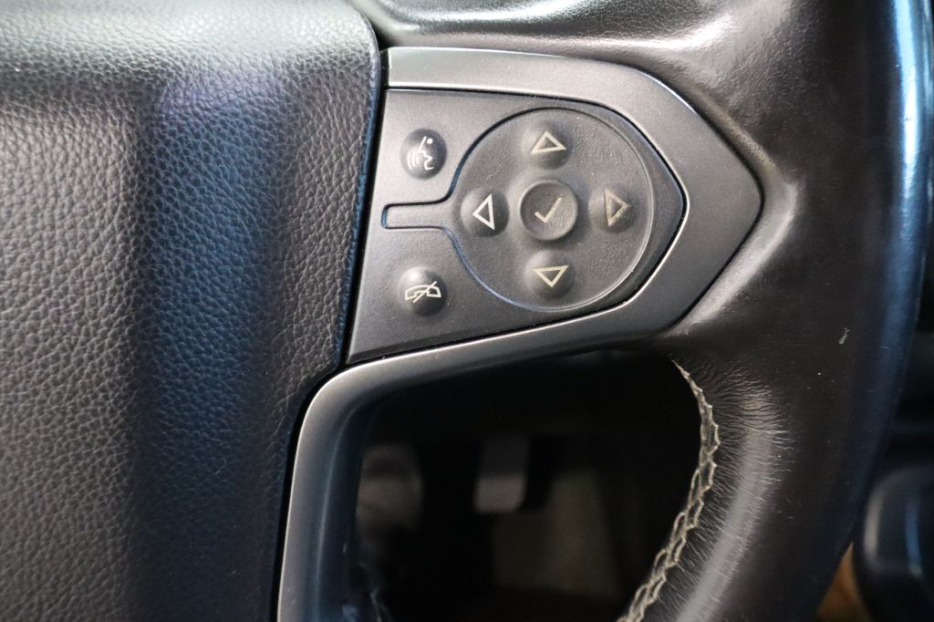 Photo 35 of this CHEVROLET SILVERADO 1500