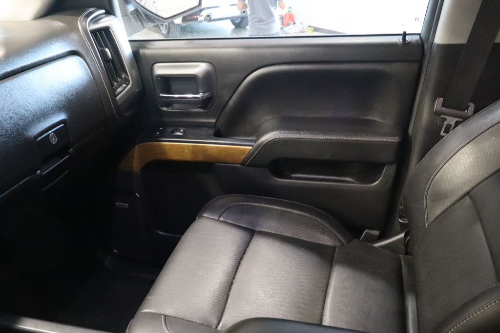 Photo 42 of this CHEVROLET SILVERADO 1500