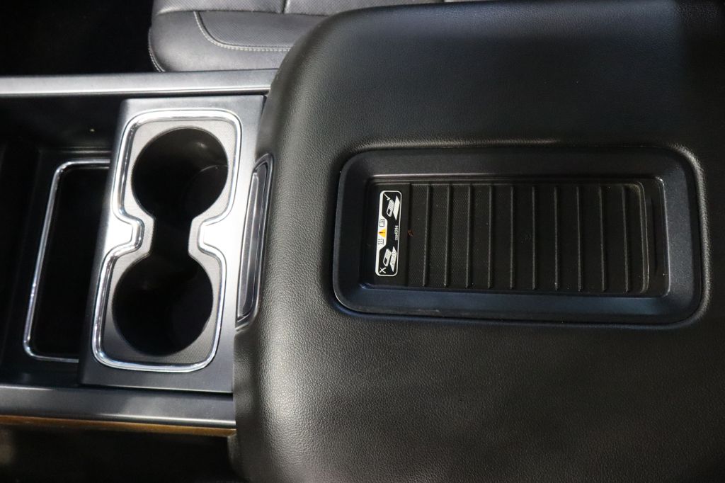 Photo 44 of this CHEVROLET SILVERADO 1500