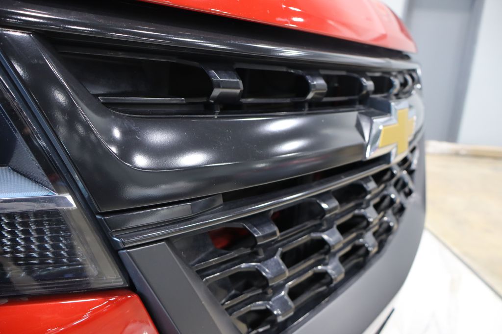 Photo 14 of this CHEVROLET COLORADO