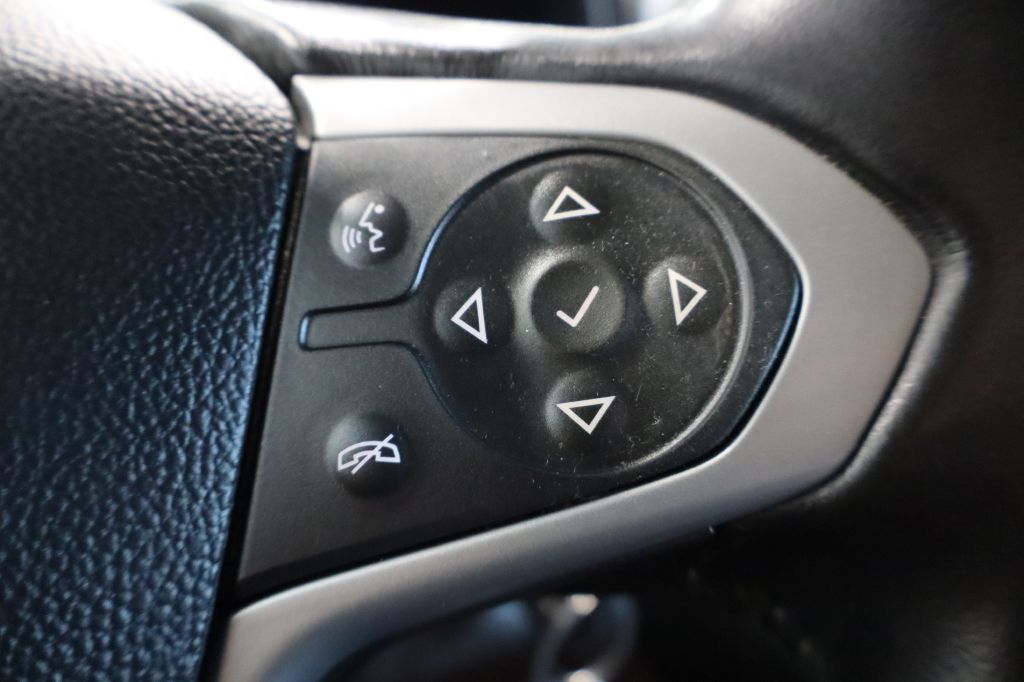 Photo 32 of this CHEVROLET COLORADO