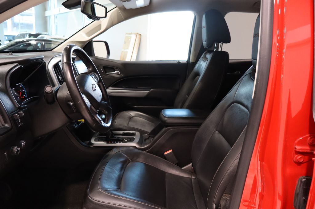 Photo 40 of this CHEVROLET COLORADO