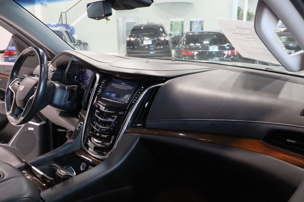 CADILLAC ESCALADE 2018 CADILLAC ESCALADE 1GYS3BKJ8JR392668