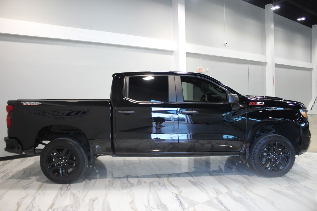Photo 4 of this CHEVROLET SILVERADO 1500