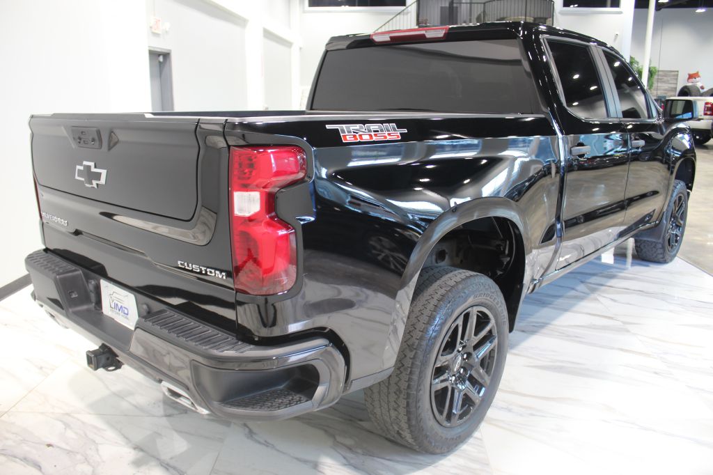 Photo 5 of this CHEVROLET SILVERADO 1500