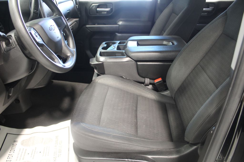 Photo 25 of this CHEVROLET SILVERADO 1500