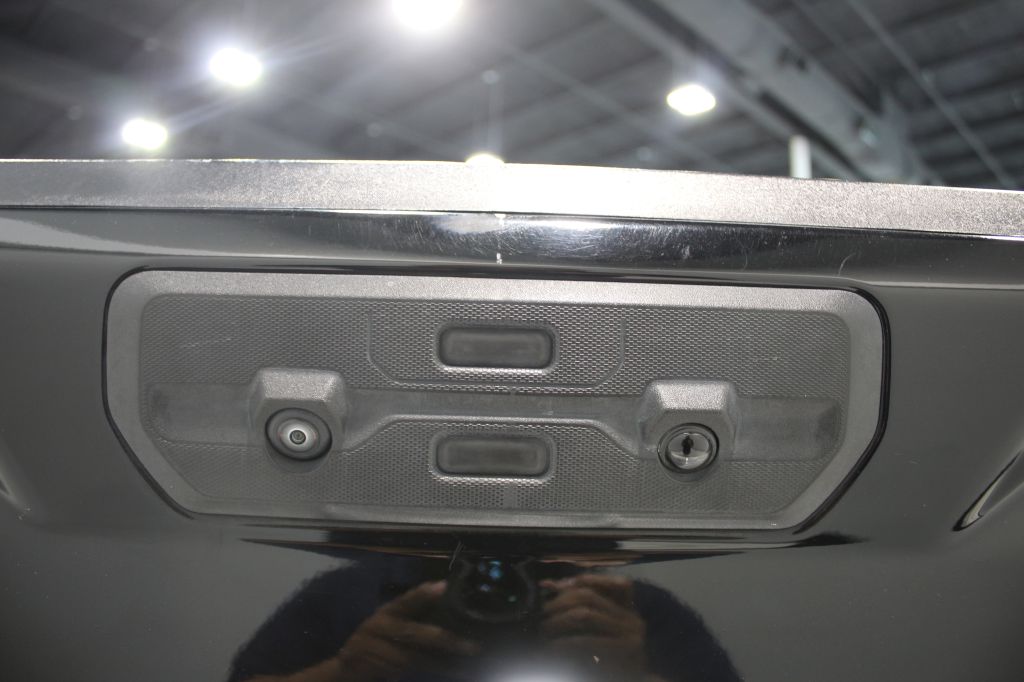 Photo 32 of this CHEVROLET SILVERADO 1500