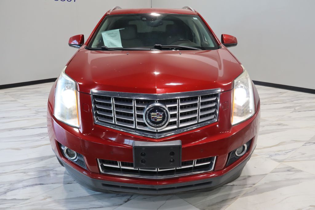 Photo 2 of this CADILLAC SRX