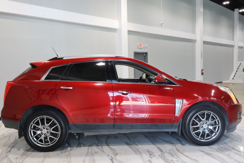 Photo 4 of this CADILLAC SRX