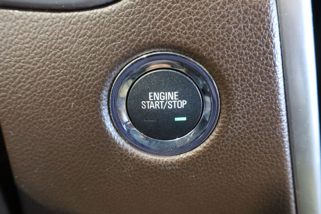 Photo 15 of this CADILLAC SRX
