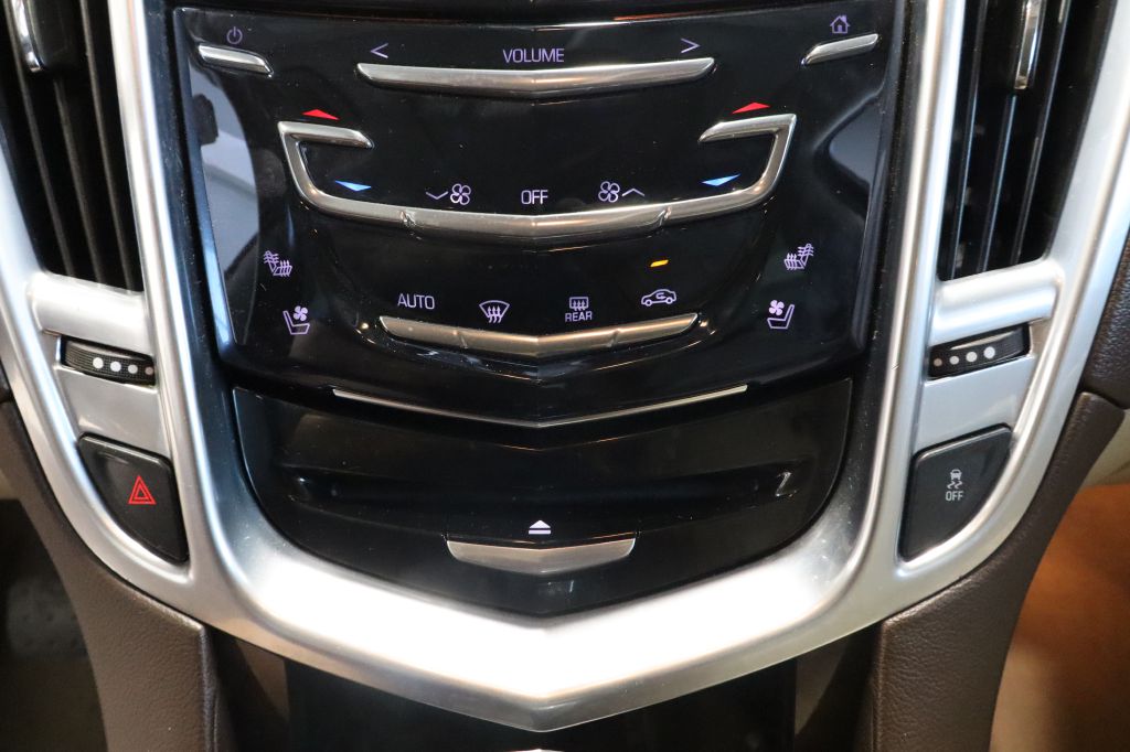 Photo 17 of this CADILLAC SRX