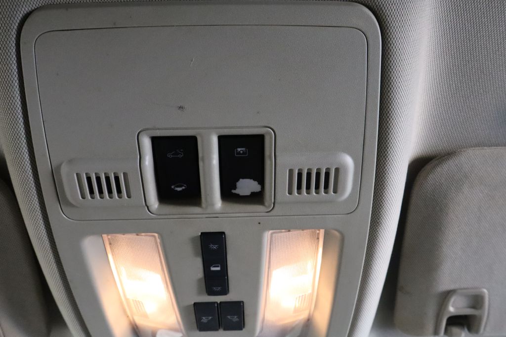 Photo 22 of this CADILLAC SRX