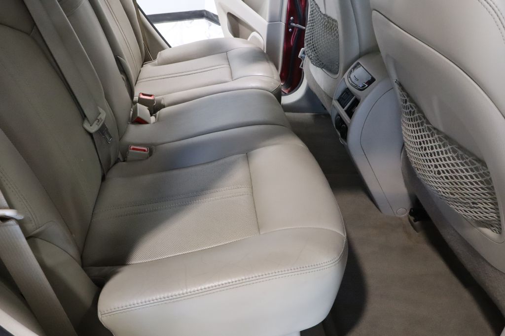 Photo 33 of this CADILLAC SRX