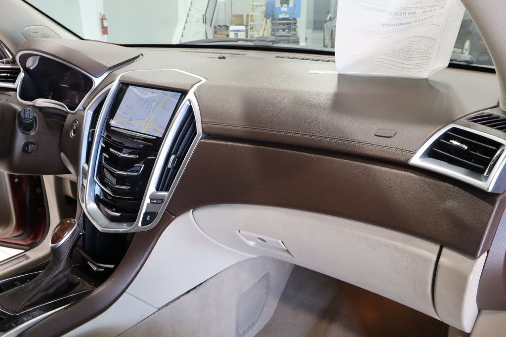 Photo 39 of this CADILLAC SRX