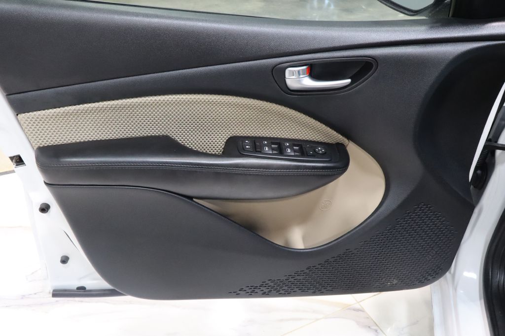 Photo 9 of this DODGE DART