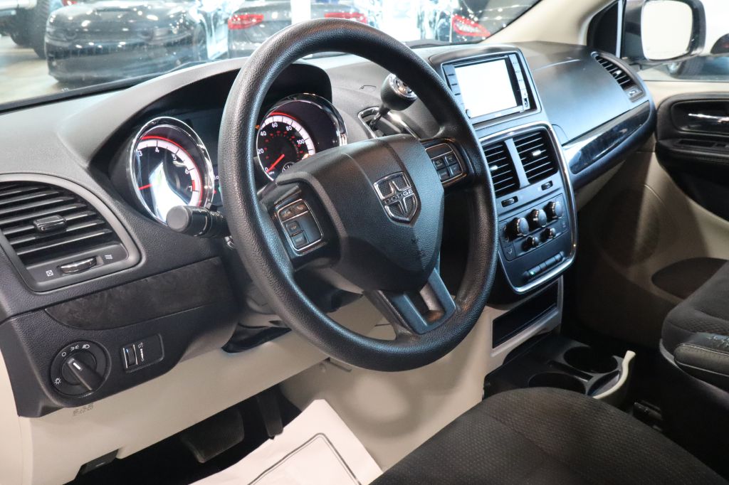 Photo 11 of this DODGE GRAND CARAVAN