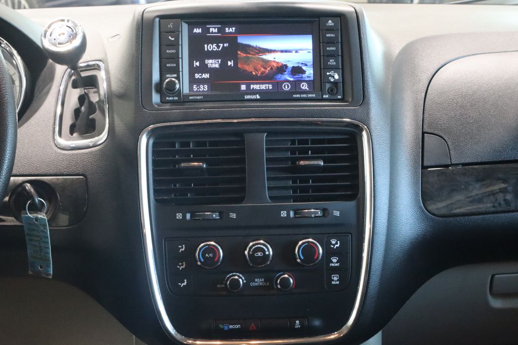 Photo 13 of this DODGE GRAND CARAVAN