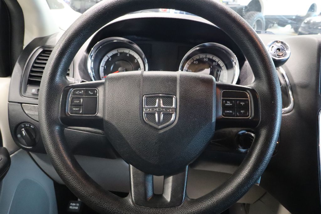Photo 14 of this DODGE GRAND CARAVAN