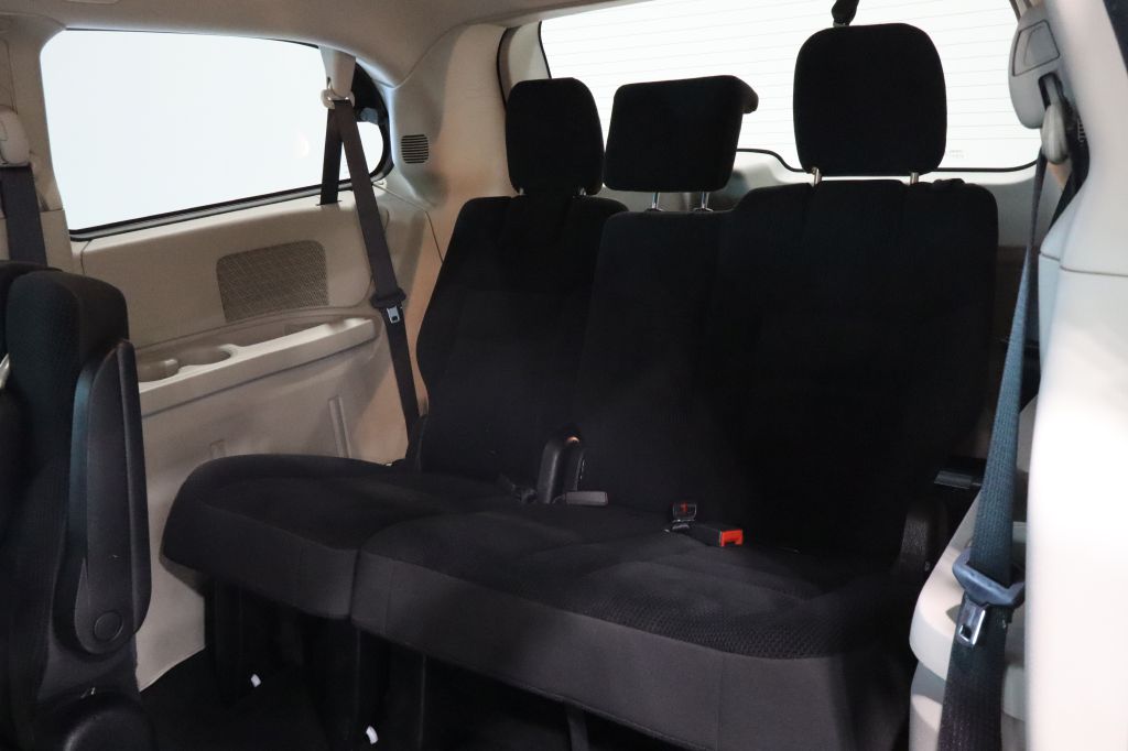 Photo 23 of this DODGE GRAND CARAVAN