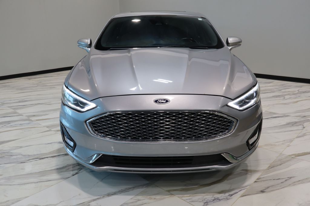 Photo 2 of this FORD FUSION