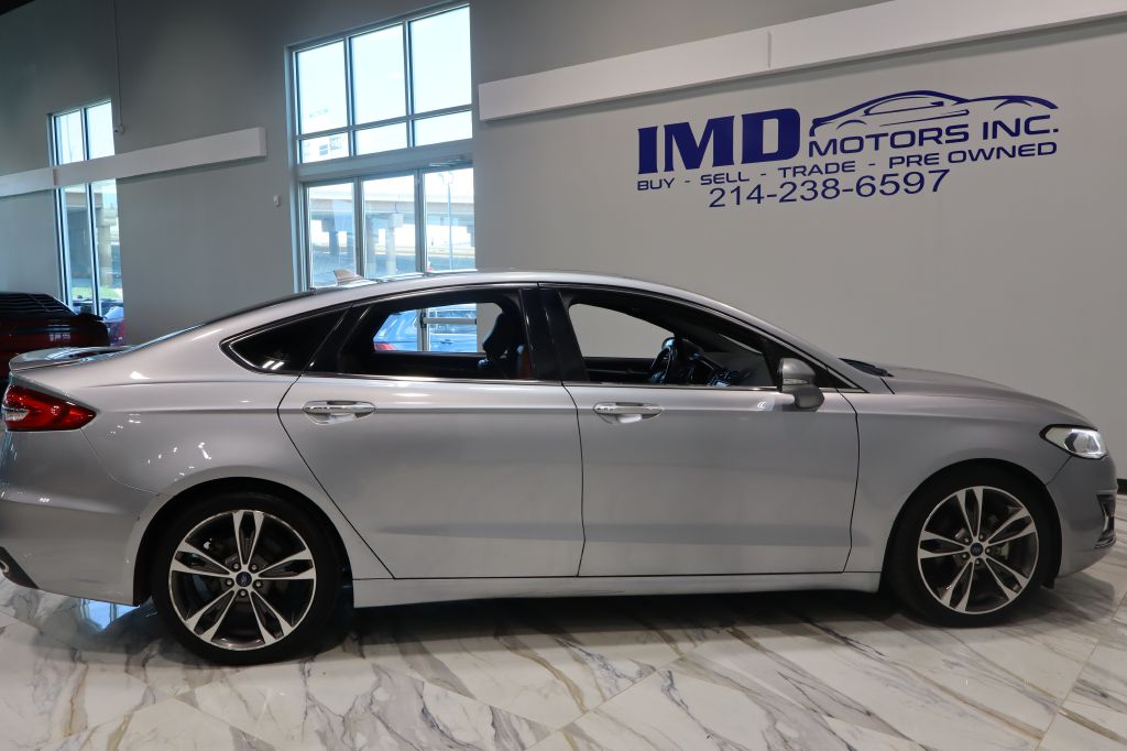 Photo 4 of this FORD FUSION