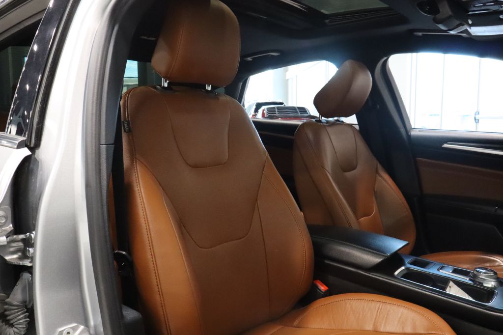 Photo 37 of this FORD FUSION