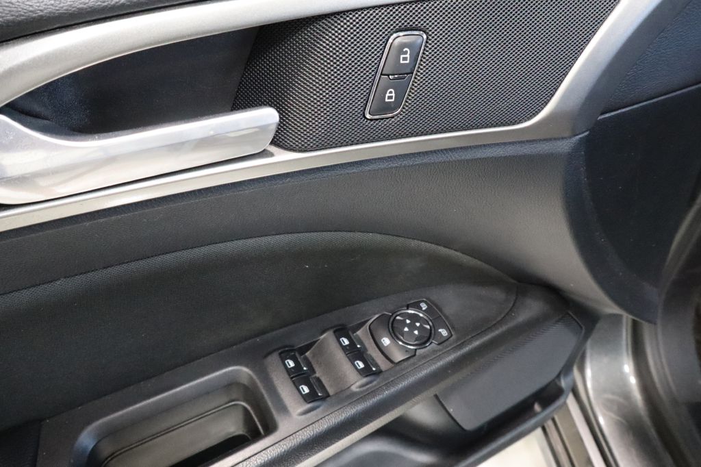 FORD FUSION 2019 FORD FUSION 3FA6P0HD1KR169739