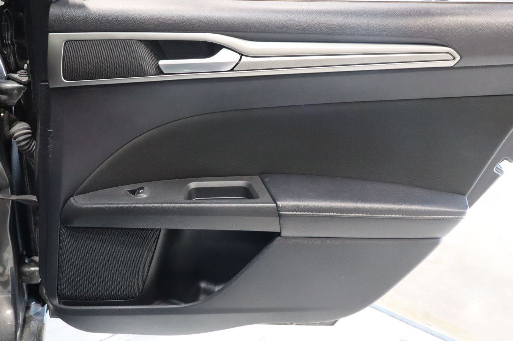 FORD FUSION 2019 FORD FUSION 3FA6P0HD1KR169739
