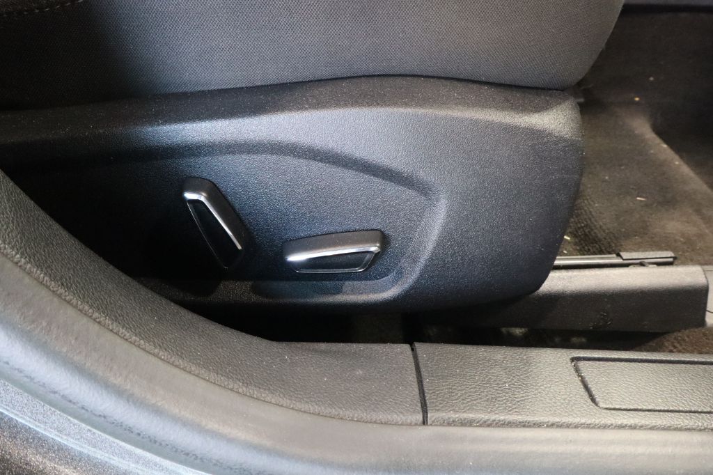 FORD FUSION 2019 FORD FUSION 3FA6P0HD1KR169739