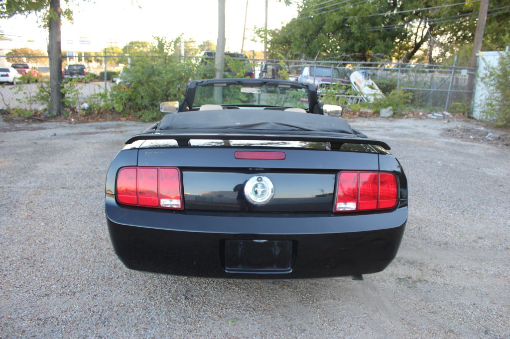 Photo 6 of this FORD MUSTANG