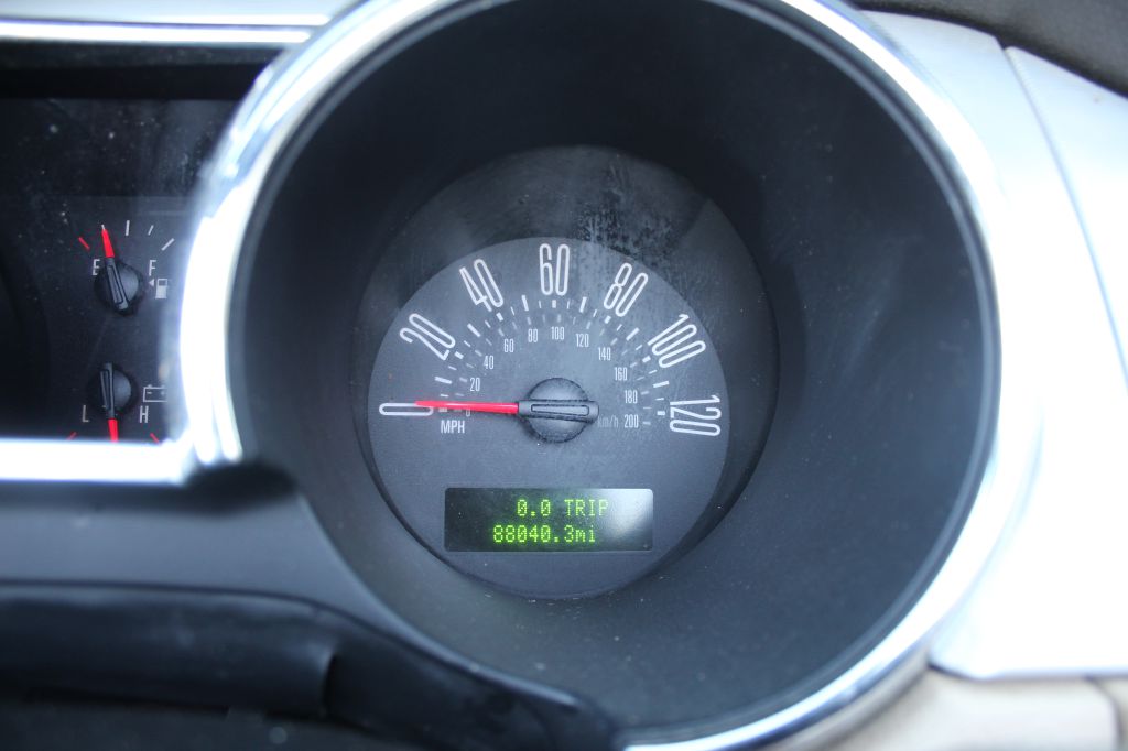 Photo 12 of this FORD MUSTANG