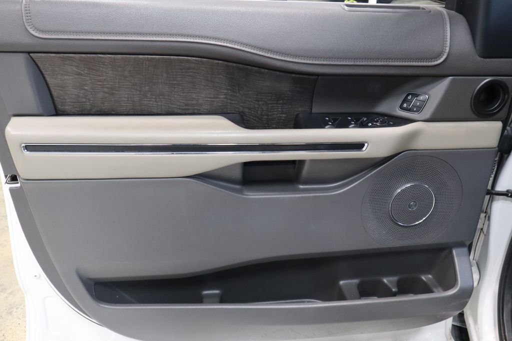 Photo 10 of this FORD EXPEDITION