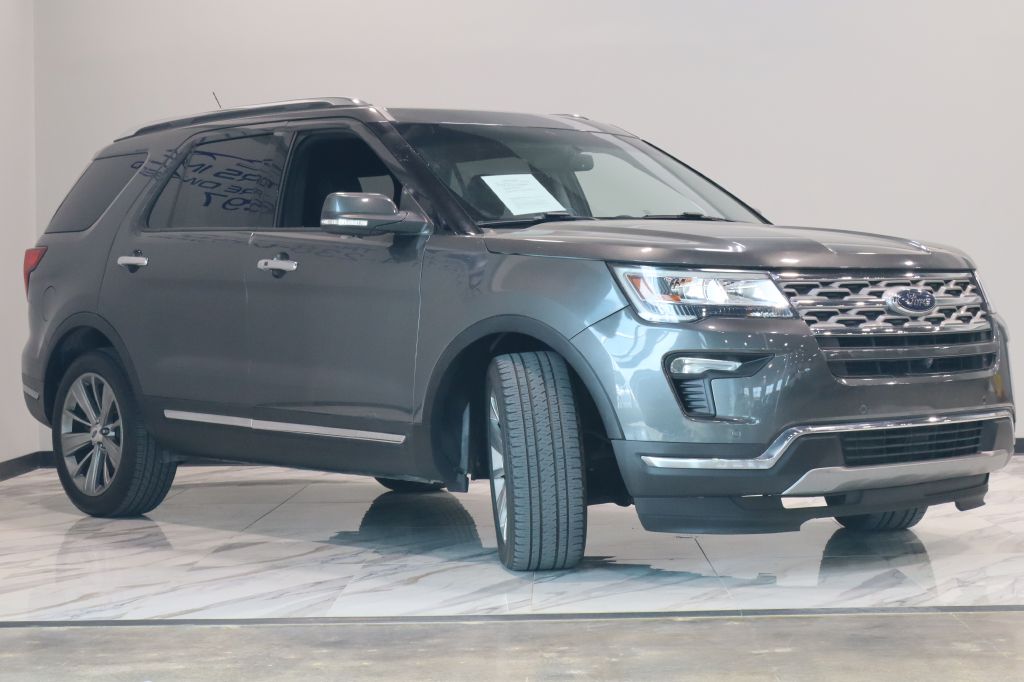 Photo 4 of this FORD EXPLORER