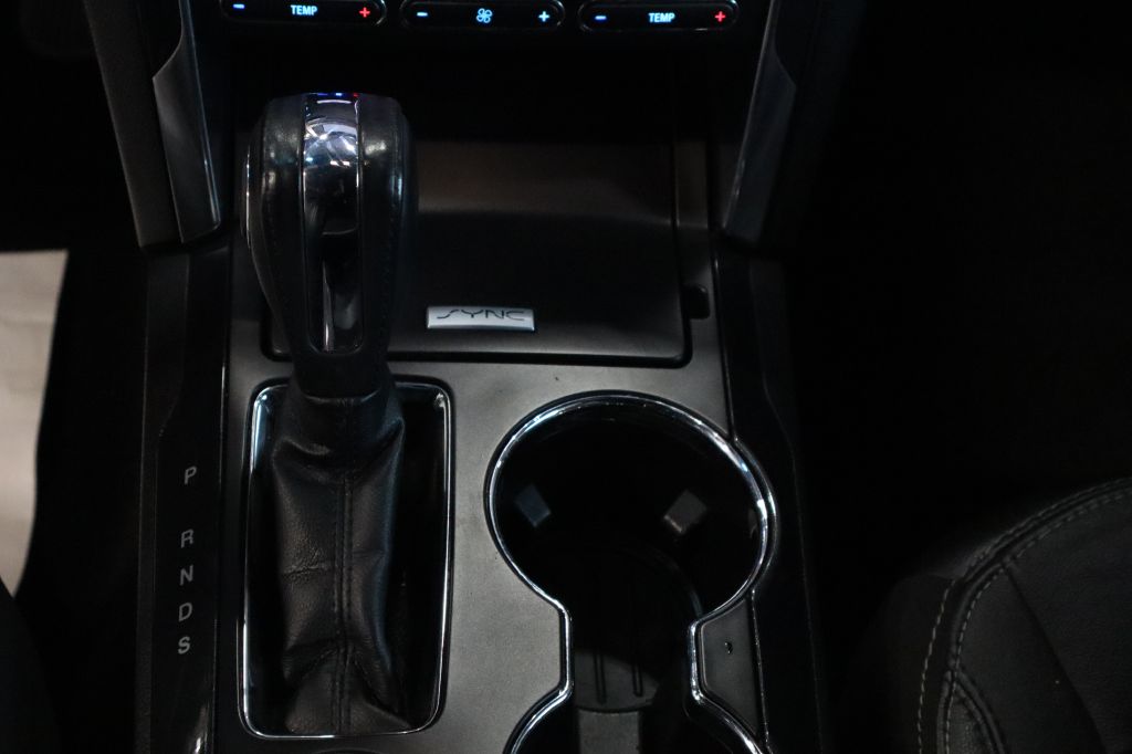 Photo 15 of this FORD EXPLORER
