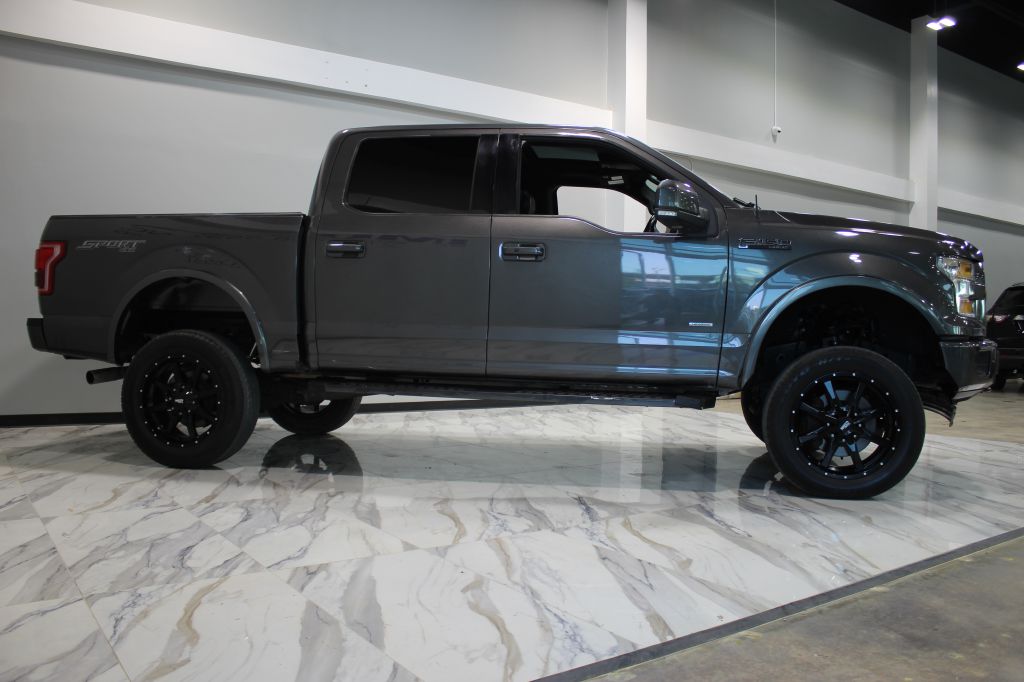 Photo 4 of this FORD F150