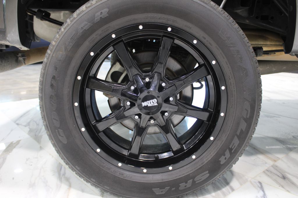 Photo 28 of this FORD F150