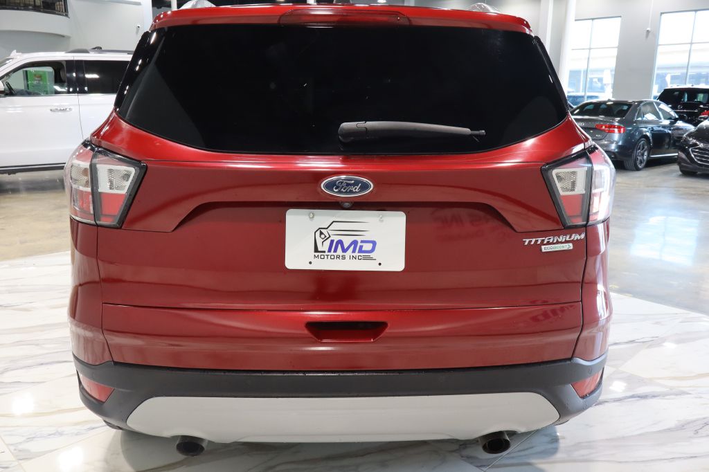 Photo 6 of this FORD ESCAPE