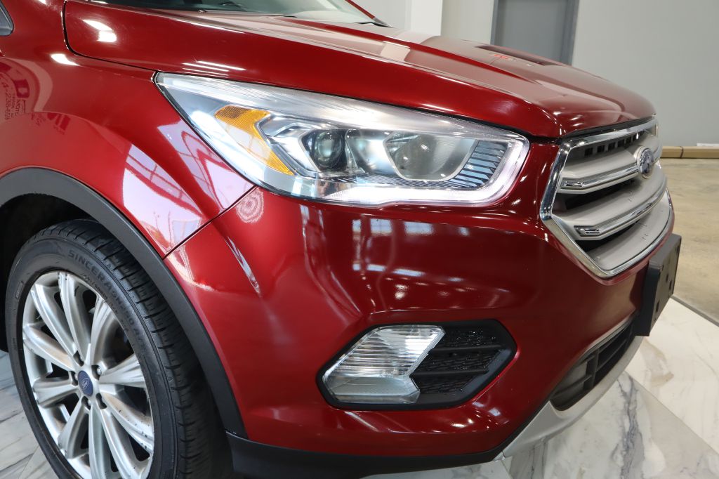 Photo 9 of this FORD ESCAPE