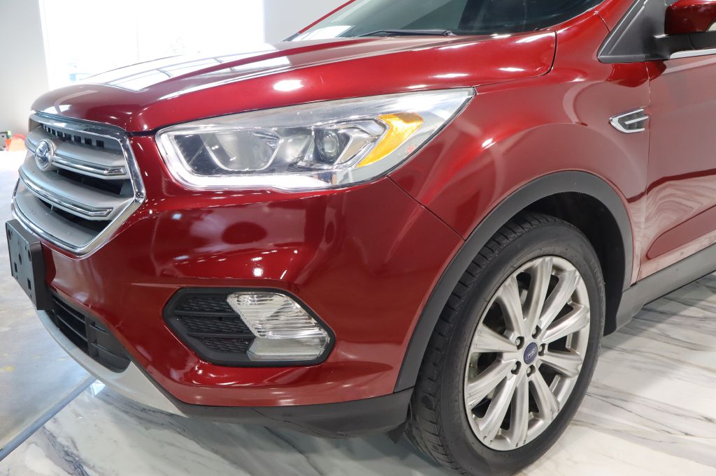 Photo 10 of this FORD ESCAPE