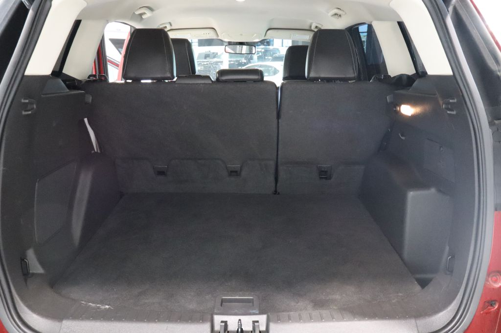 Photo 19 of this FORD ESCAPE
