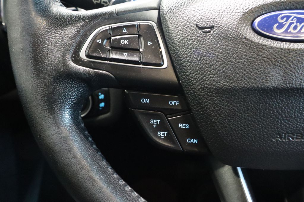 Photo 25 of this FORD ESCAPE